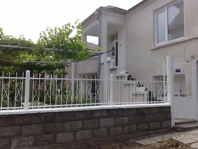 بيت للعطل студио наде