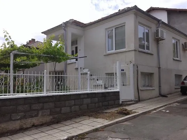 بيت للعطل студио наде تساريفو