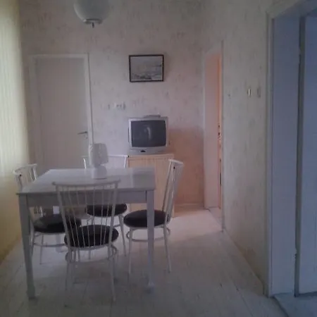 студио наде Tsarevo