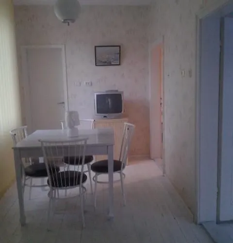 студио наде Tsarévo